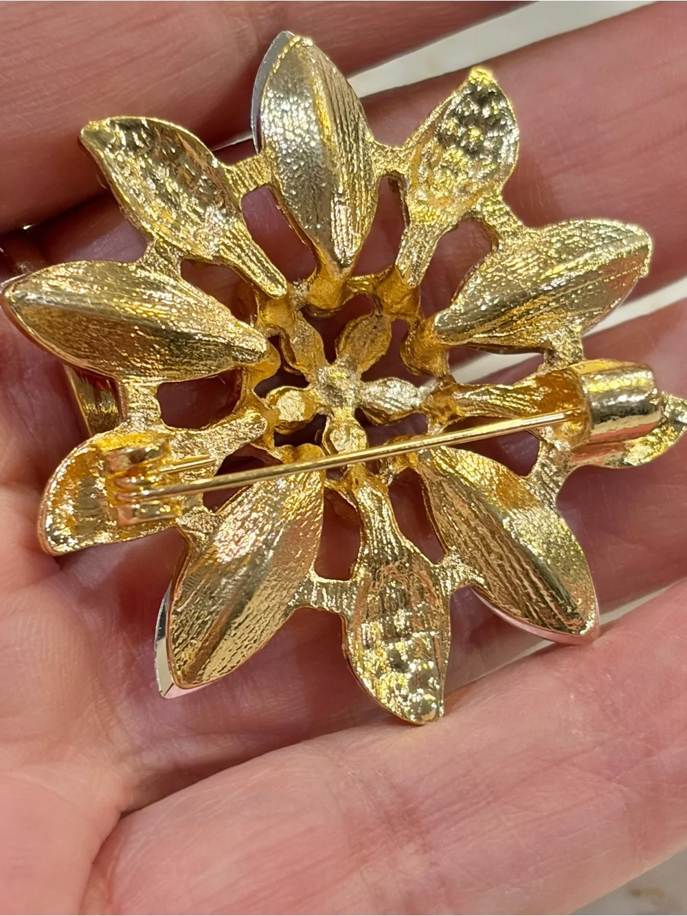 N/A gold tone